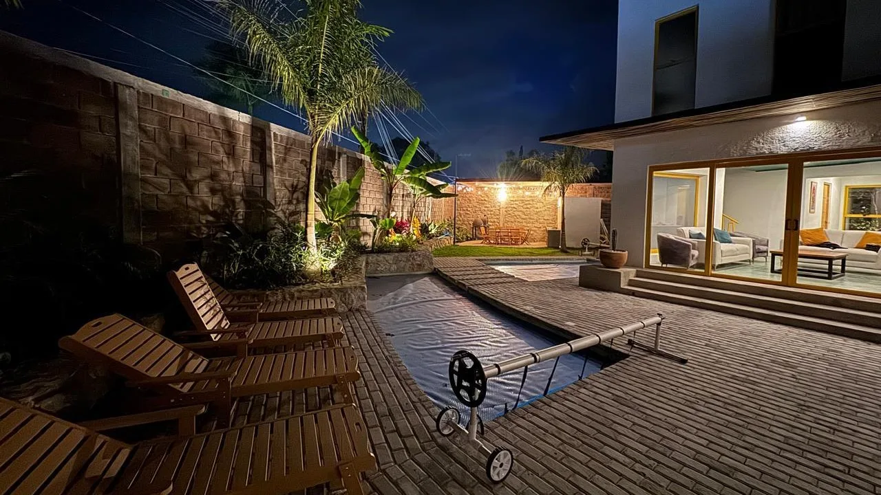 Obra CASA MANANTIAL — Hábitat Verde